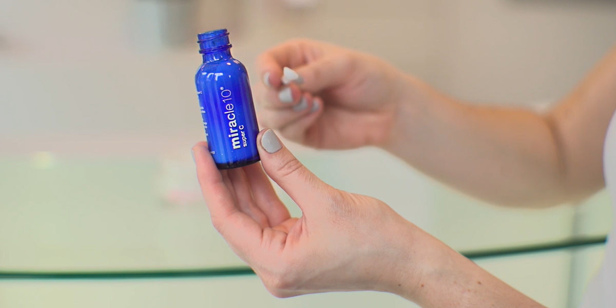 person_holding_super C